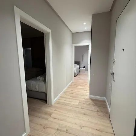 Cozy Near Center With Stylish Design Apartman *